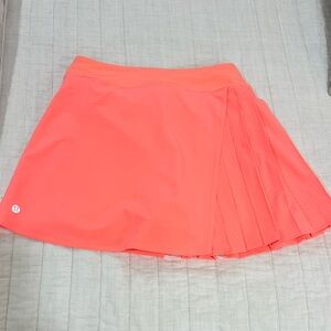 Lululemon size 4 Coral Orange Athletic Skort